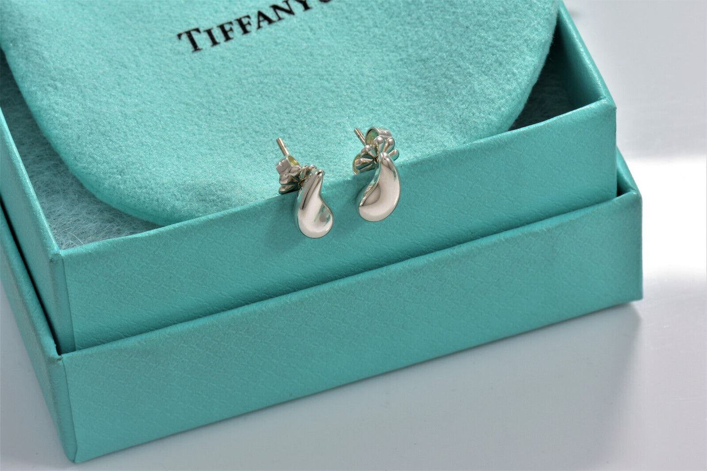 Tiffany & Co Silver Elsa Peretti 11mm Small Teardrop Stud Earrings in Pouch Rare