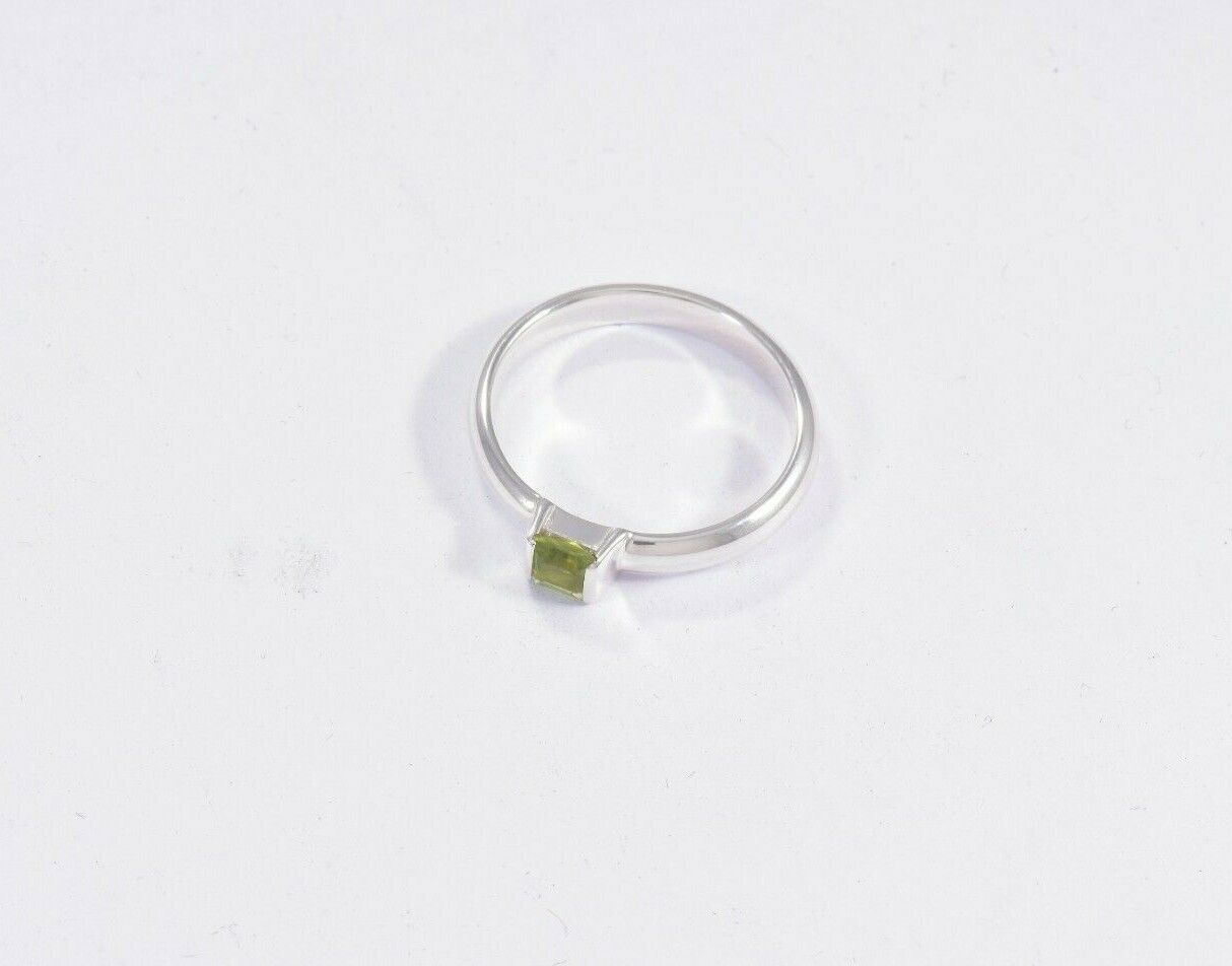 Boxed Tiffany & Co Silver Green Peridot Square Stack Band Ring Size 7.5 Rare