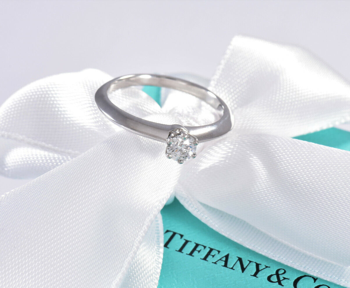 Tiffany & Co Platinum .22 ct Round Solitaire Diamond Ring Size 5 in Box Pouch