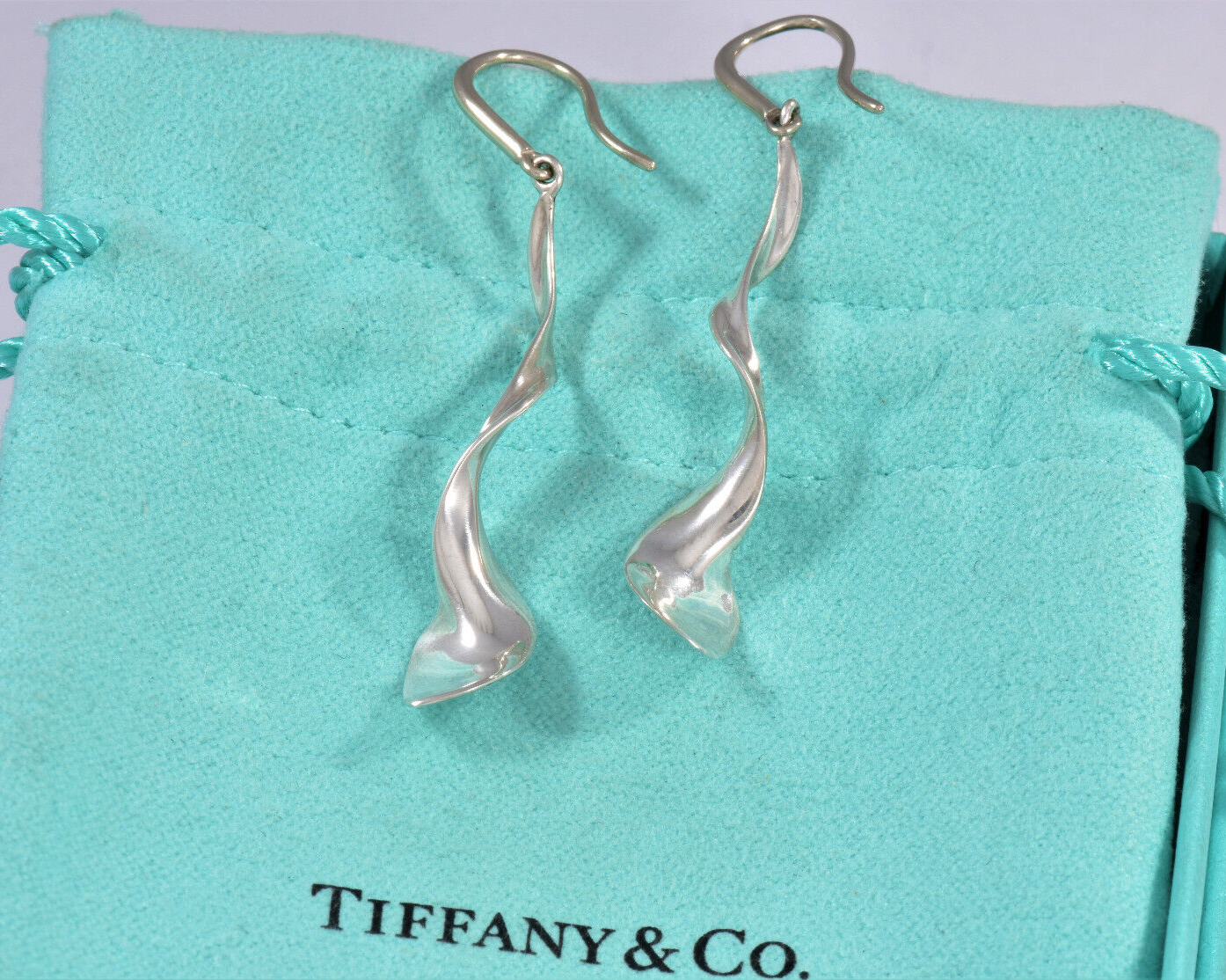 Tiffany & Co Sterling Silver Gehry Orchid Hook Drop Earrings & Pouch Rare Dangle