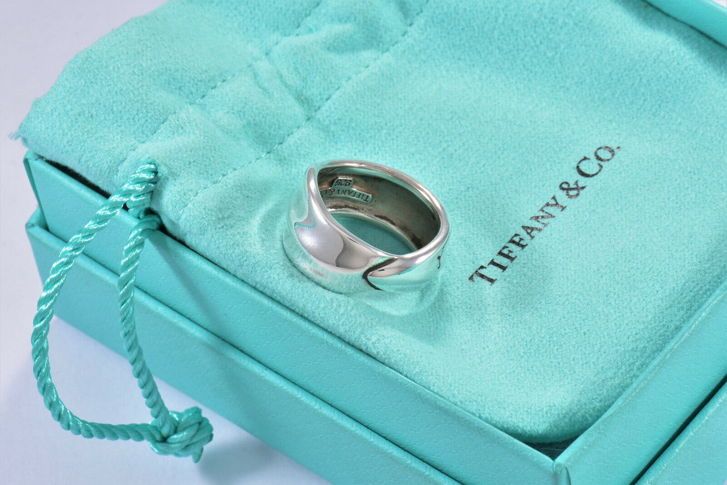 Vintage Tiffany & Co Sterling Silver Leaf Band Wide Ring Size 6.5 & Pouch Nature