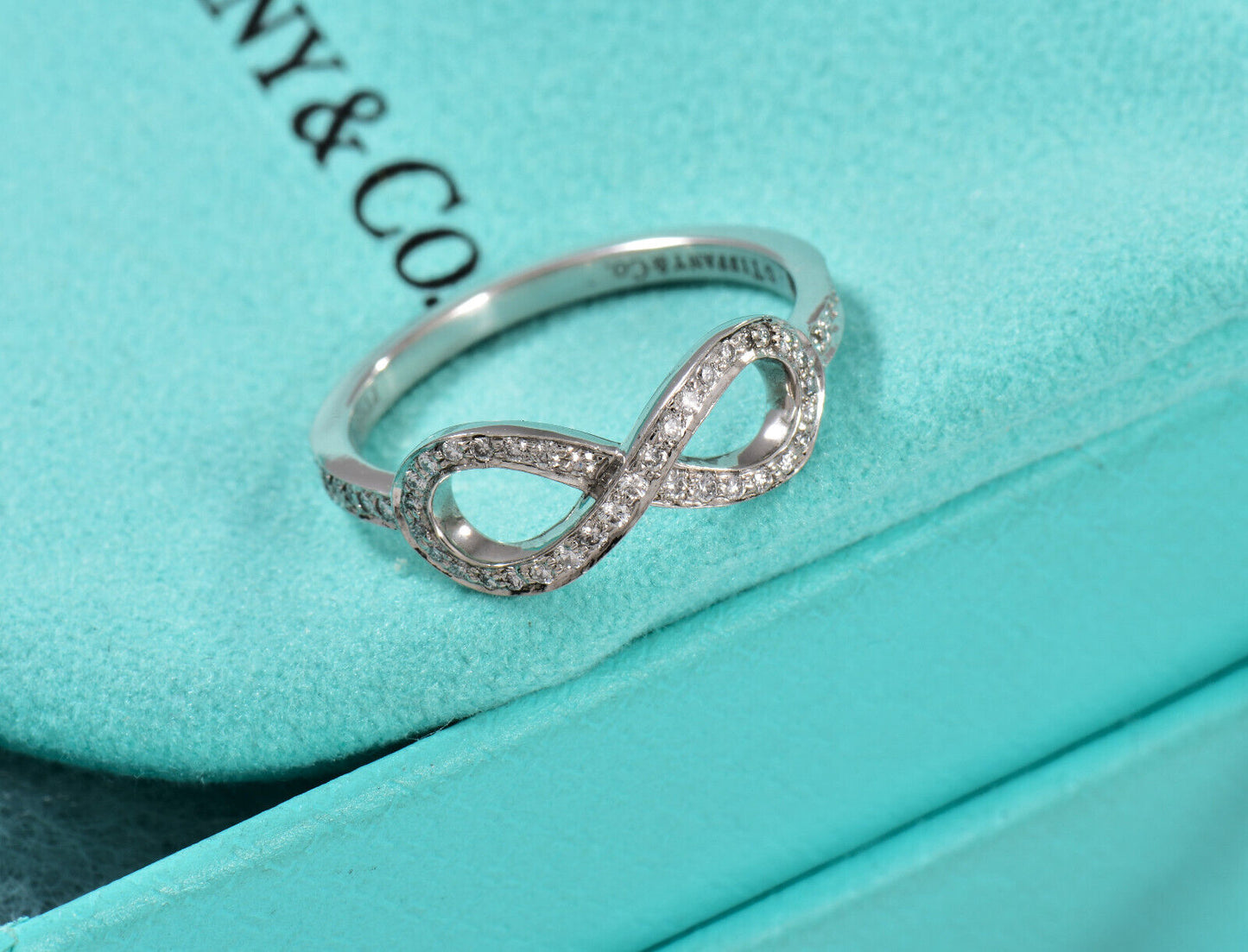 Tiffany & Co Platinum Diamond Infinity Ring Size 5.5 Eternity Band in Box Pouch