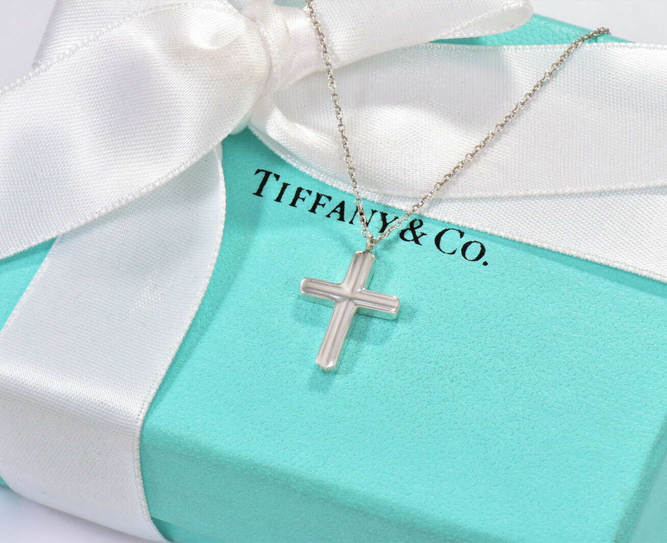 Tiffany & Co Silver 10mm Concave Cross Pendant 16.5" Chain Necklace in Box Pouch