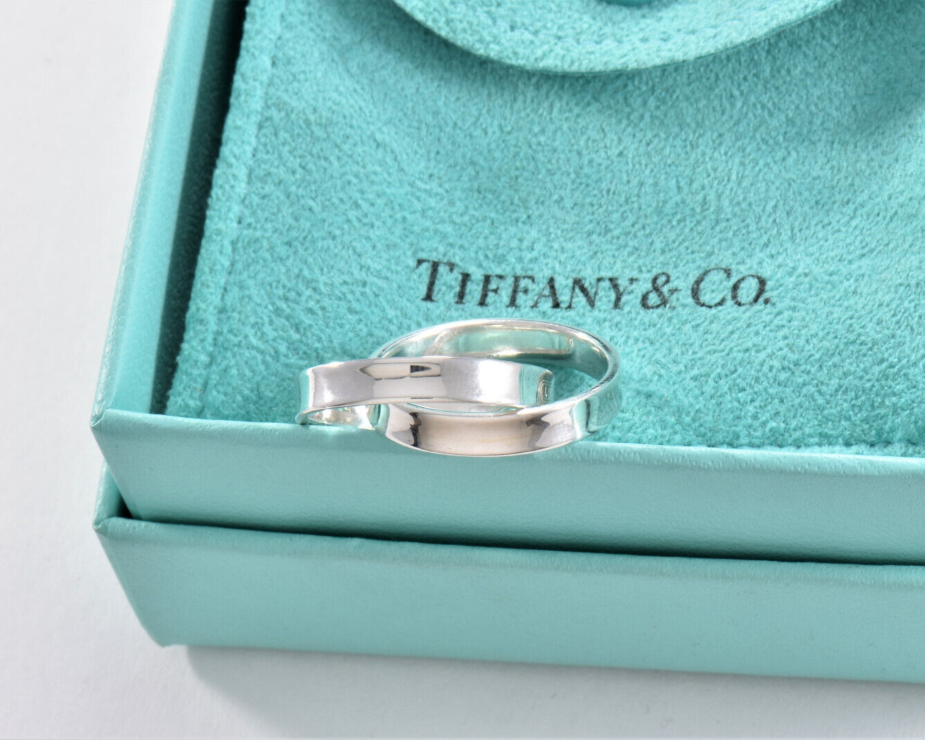 Tiffany & Co Sterling Silver 1837 Double Interlocking Rings Size 5.5 Pouch Band