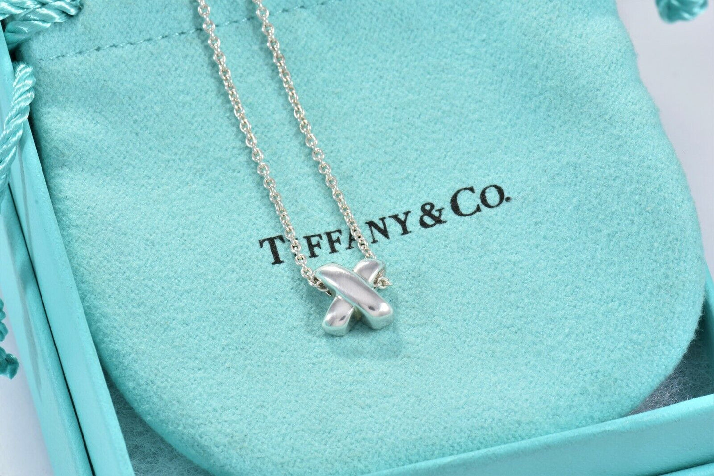 Tiffany & Co Silver Signature X Mini Criss Cross Pendant Necklace in Pouch Rare