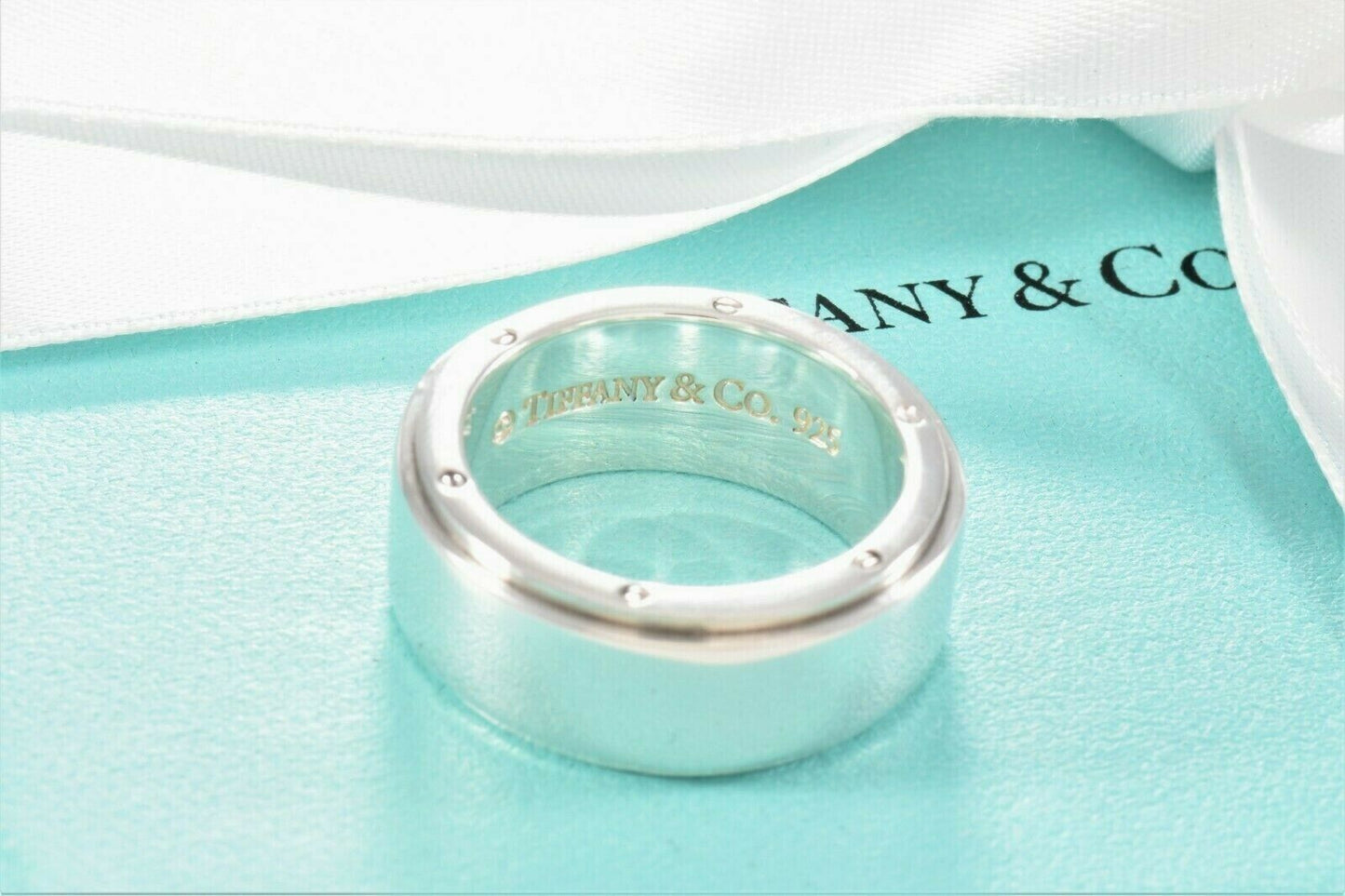 Tiffany & Co Sterling Silver Metropolis Wide Band Size 7 Ring in Pouch Unisex