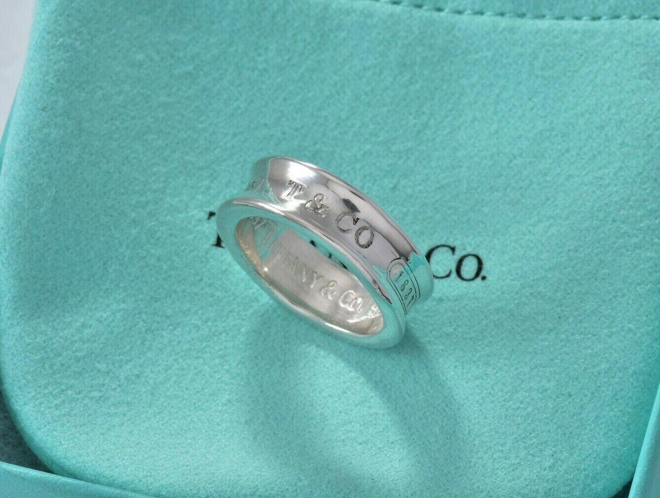 Vintage 1997 Tiffany & Co Silver 1837 Medium Ring Band Size 7.5 in Pouch Mens