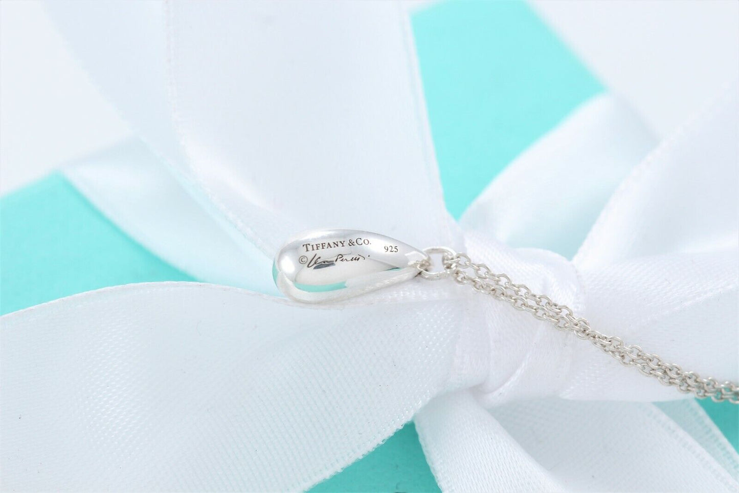 Tiffany & Co Silver Elsa Peretti Teardrop Pendant 18.5" Chain Necklace in Pouch