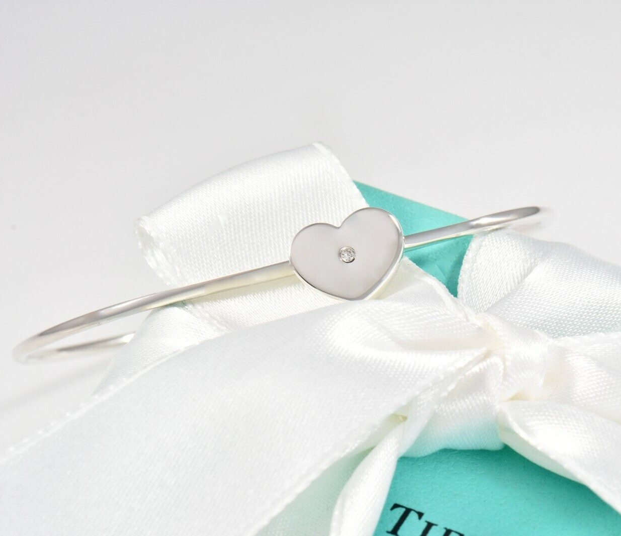 Tiffany & Co Picasso Silver Diamond Heart Bangle Hook 7.25" Bracelet & Box Pouch