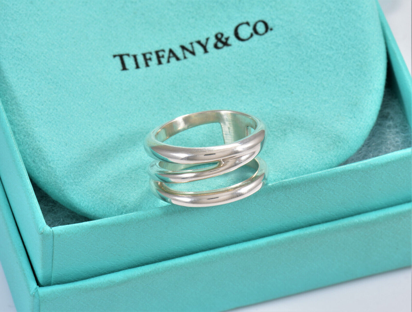 Tiffany & Co Italy Sterling Silver Diagonal Open Weave Love Ring Size 6 Modern