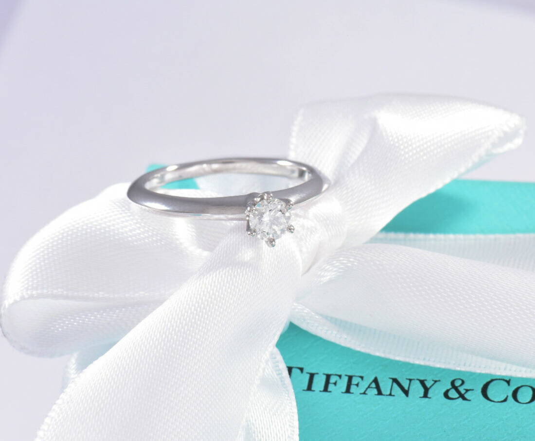 Tiffany & Co Platinum .27 ct Round Solitaire Diamond  Ring Size 5.25 & Box Pouch