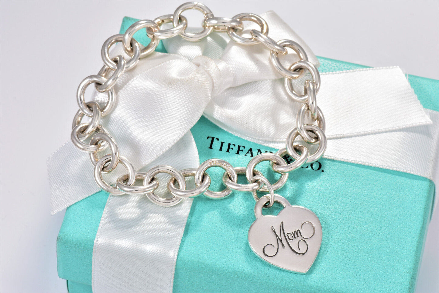 Tiffany & Co Silver Mom Heart Charm 7.75" Chain Bracelet & Box Pouch Lovely Rare