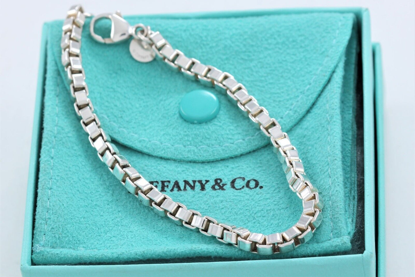 Tiffany & Co Sterling Silver Classic Venetian Link Bracelet 7.6" Chain in Pouch