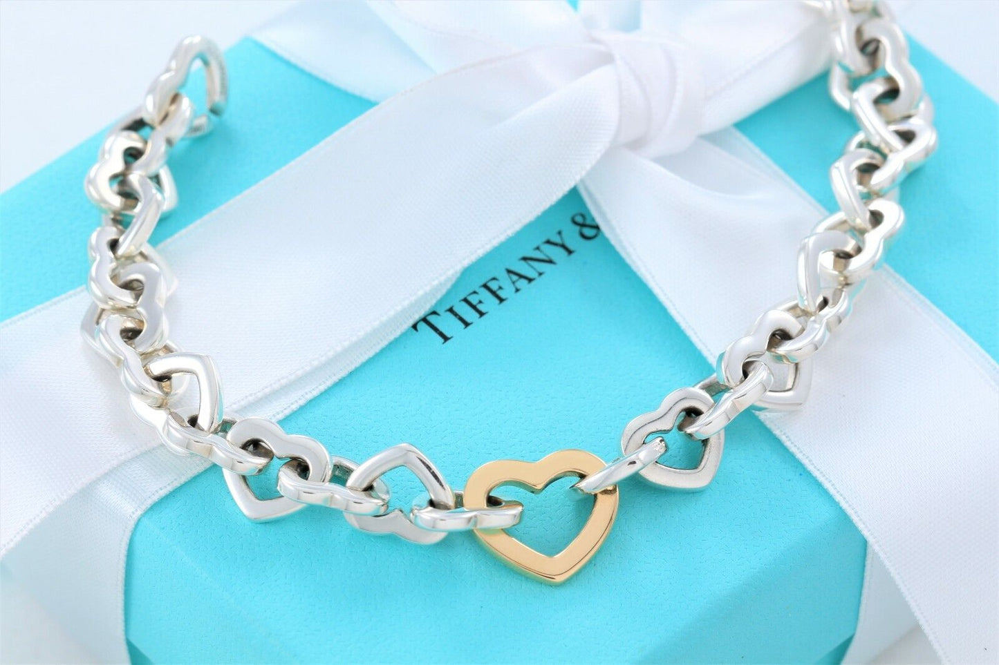 Vintage Tiffany & Co 18K Yellow Gold Silver Heart Link Chain Bracelet Pouch Rare