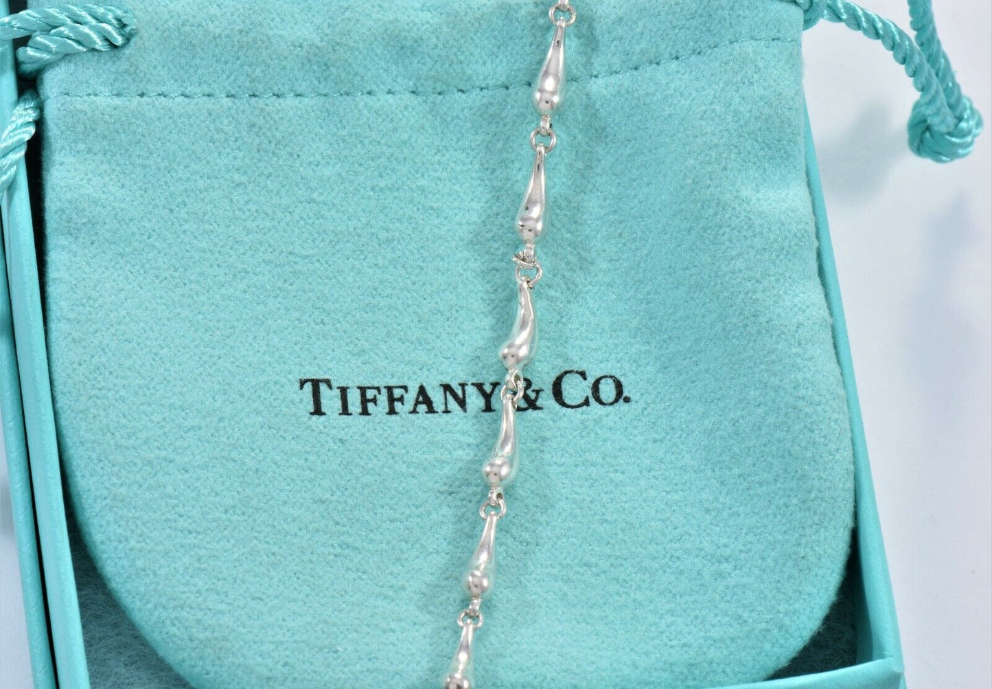 Tiffany & Co Sterling Silver Elsa Peretti Teardrop Link 7.5" Bracelet and Pouch