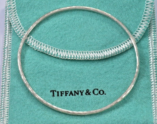 Tiffany & Co Sterling Silver Paloma Picasso Hammered Bangle Bracelet in Pouch