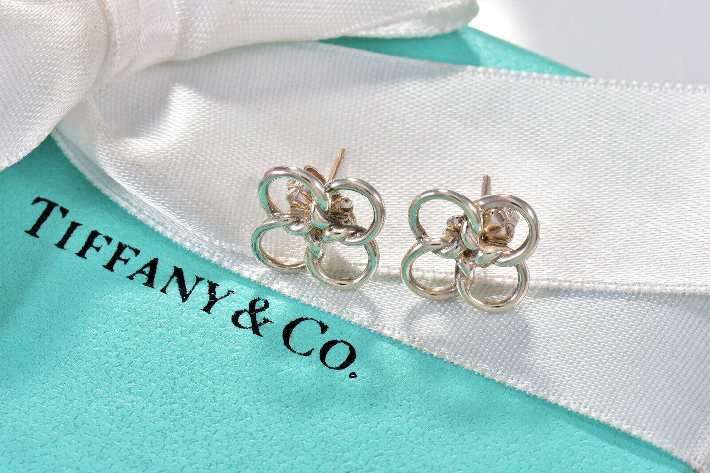 Tiffany & Co Sterling Silver Elsa Peretti Quadrifoglio Clover Stud Earrings Love