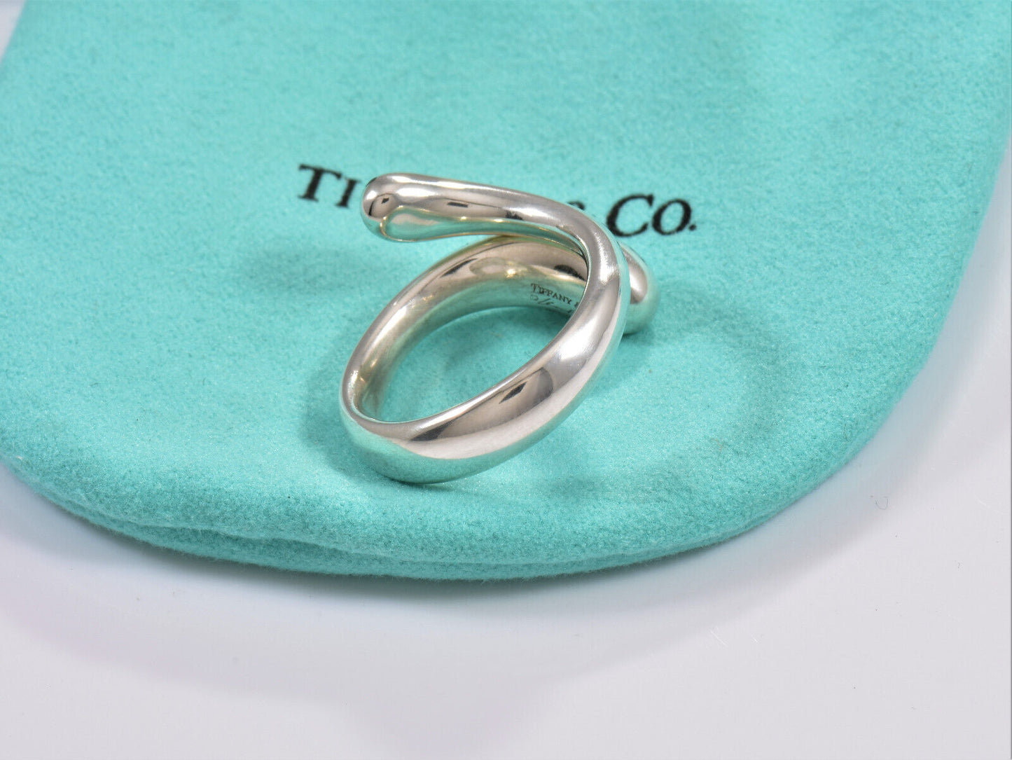 Tiffany & Co Sterling Silver Elsa Peretti Teardrop Ring Size 5.5 in Pouch Lovely