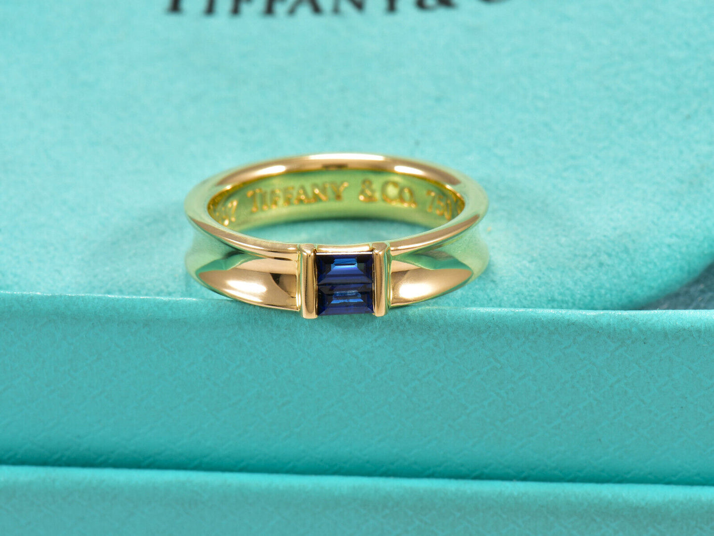 Tiffany & Co 18k Yellow Gold Blue Sapphire Baguette Wide Stack Ring & Pouch Rare