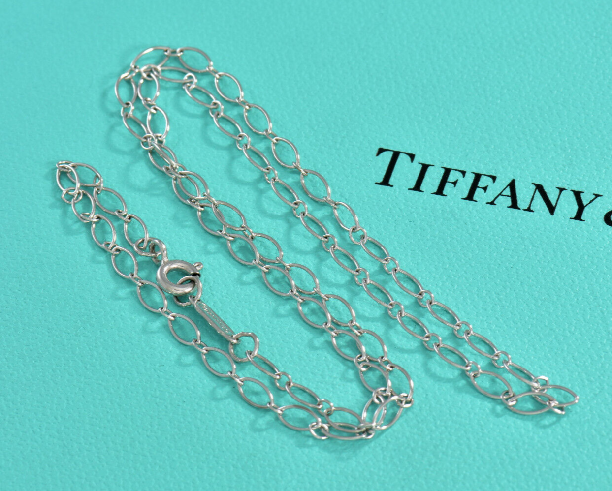 Tiffany & Co 18K White Gold Oval Link Chain 16.25" Necklace For Pendant in Pouch