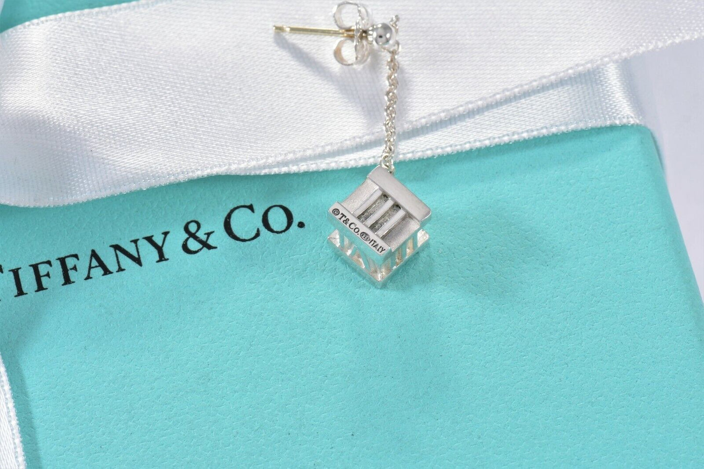 Tiffany & Co Sterling Silver Atlas Square Cube Dangling Earrings and Pouch Rare