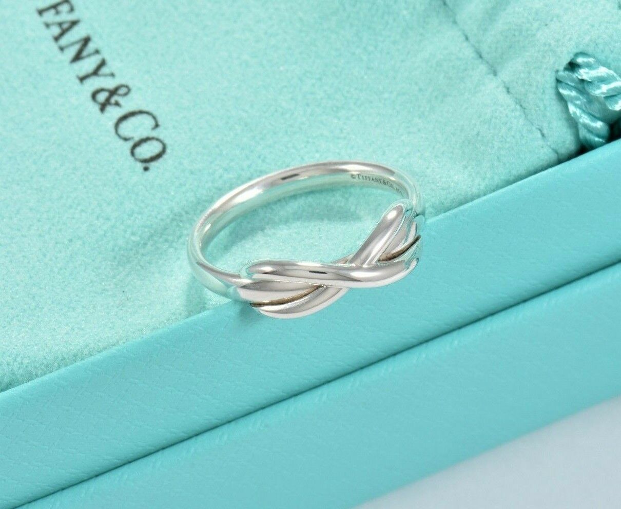 Tiffany & Co Sterling Silver Infinity Ring Size 6.5 & Pouch Narrow Knot Band