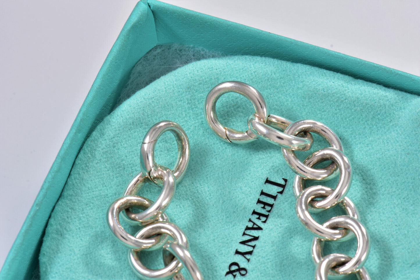 Tiffany & Co Silver Mom Heart Charm 7.75" Chain Bracelet & Box Pouch Lovely Rare