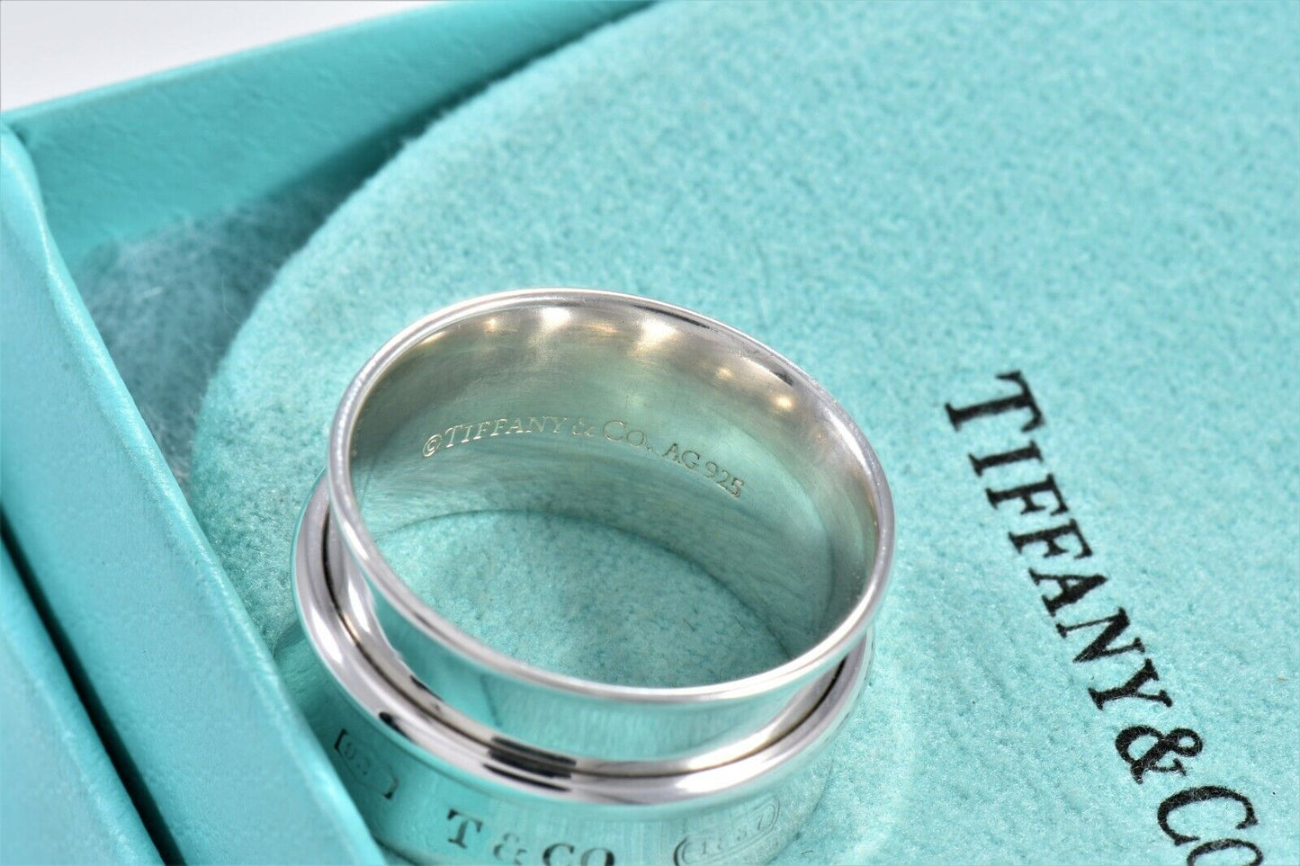 Tiffany & Co Sterling Silver 1837 Wide Concave Band 5.5 Ring & Pouch Unisex Rare