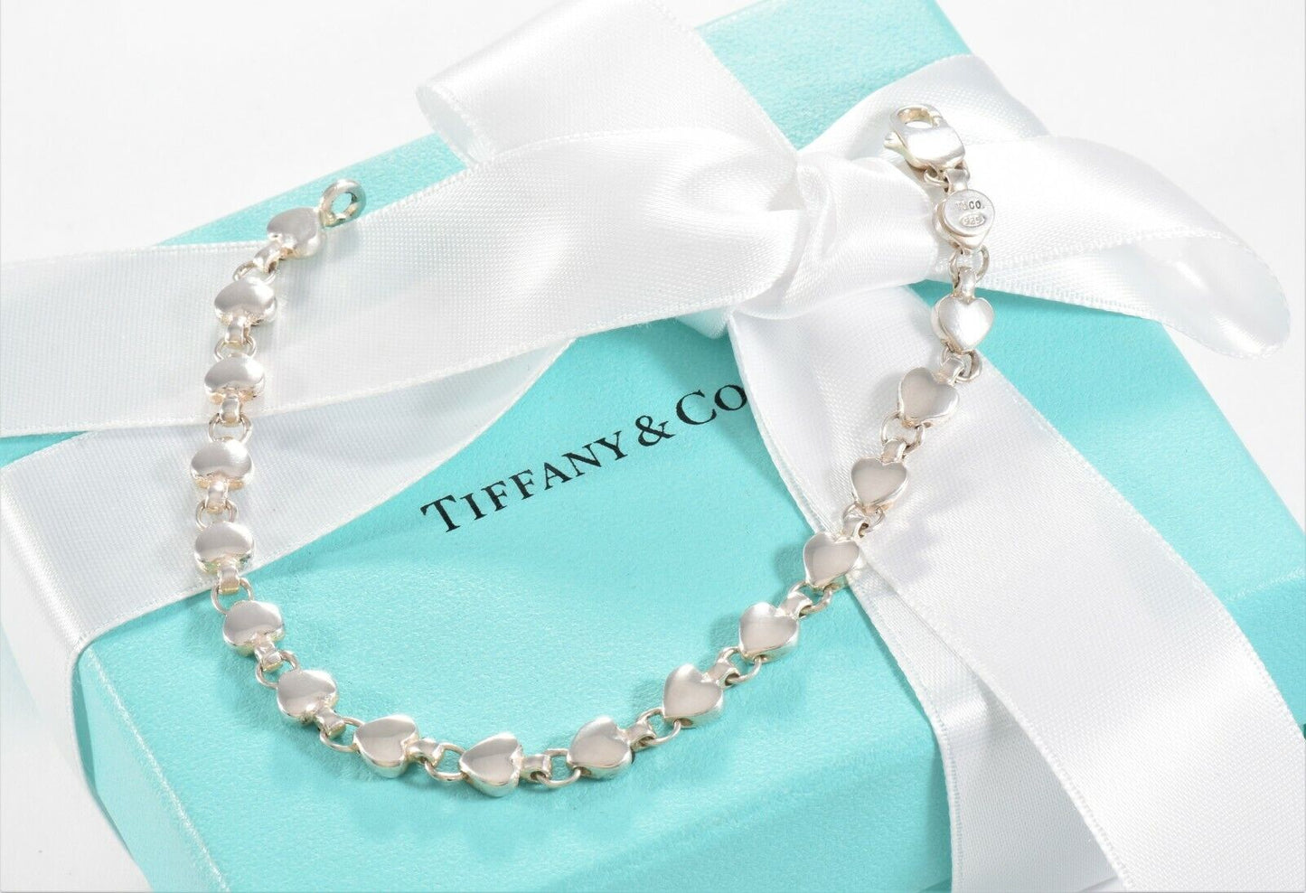 Vintage Tiffany & Co Sterling Silver Heart Link 7.45" Bracelet & Pouch Love Rare