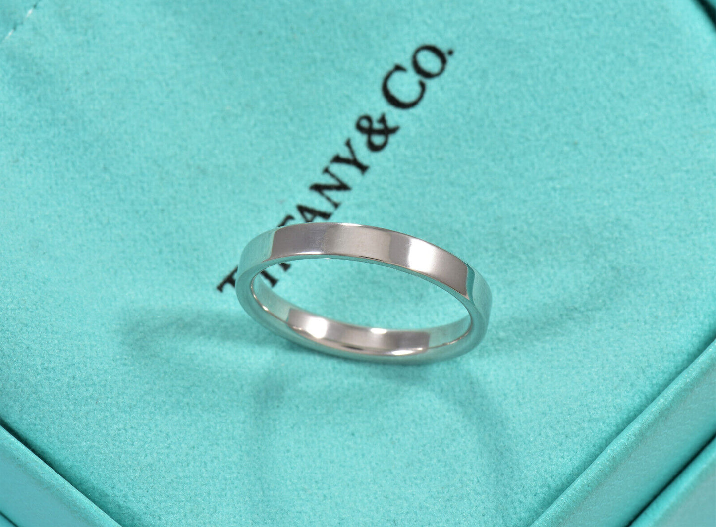 Tiffany & Co Platinum Narrow 3mm Band Ring Size 8 in Box Pouch Rare Love