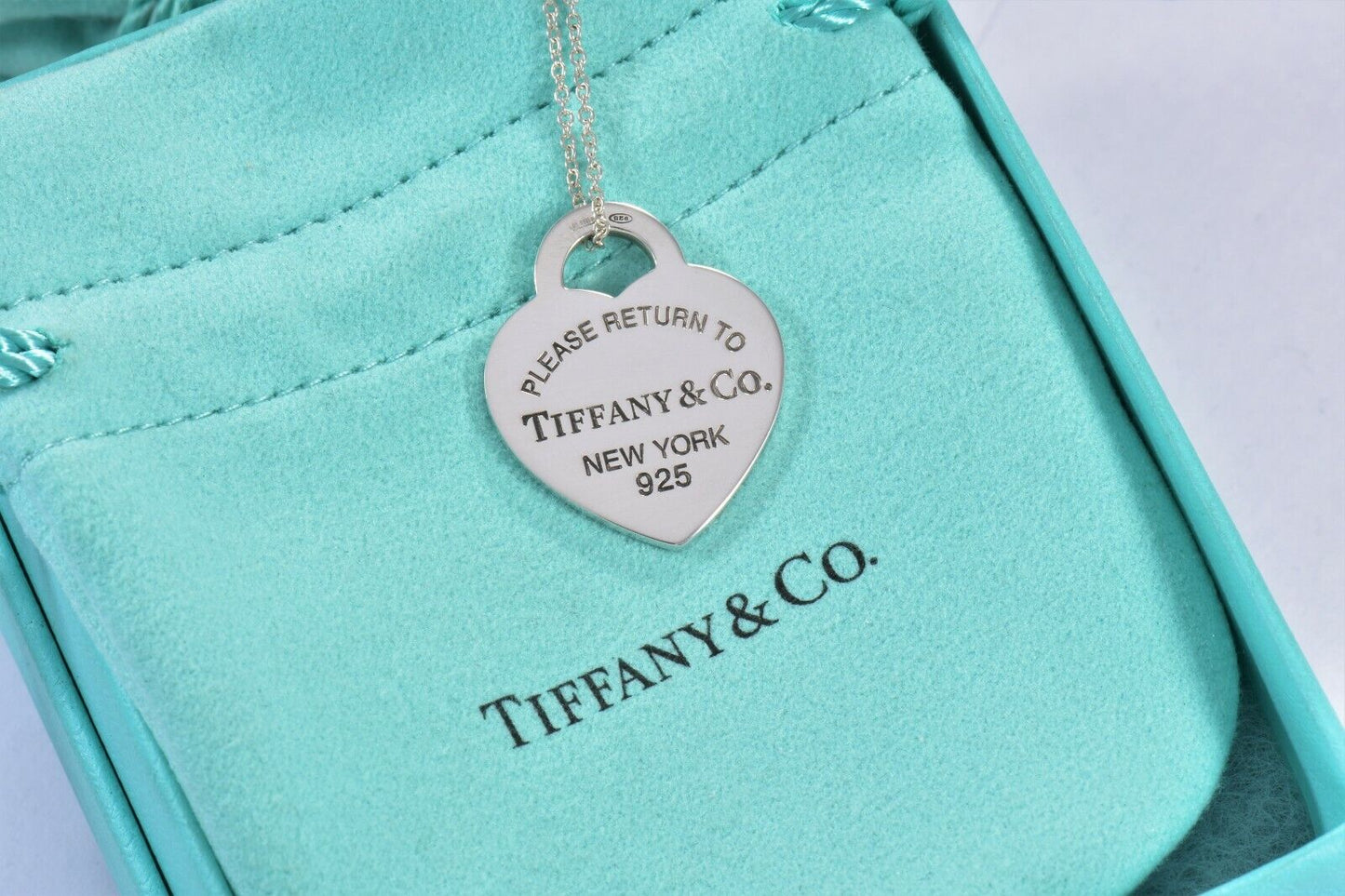 Please Return To Tiffany Silver Blue Enamel Heart Pendant Necklace in Pouch Love