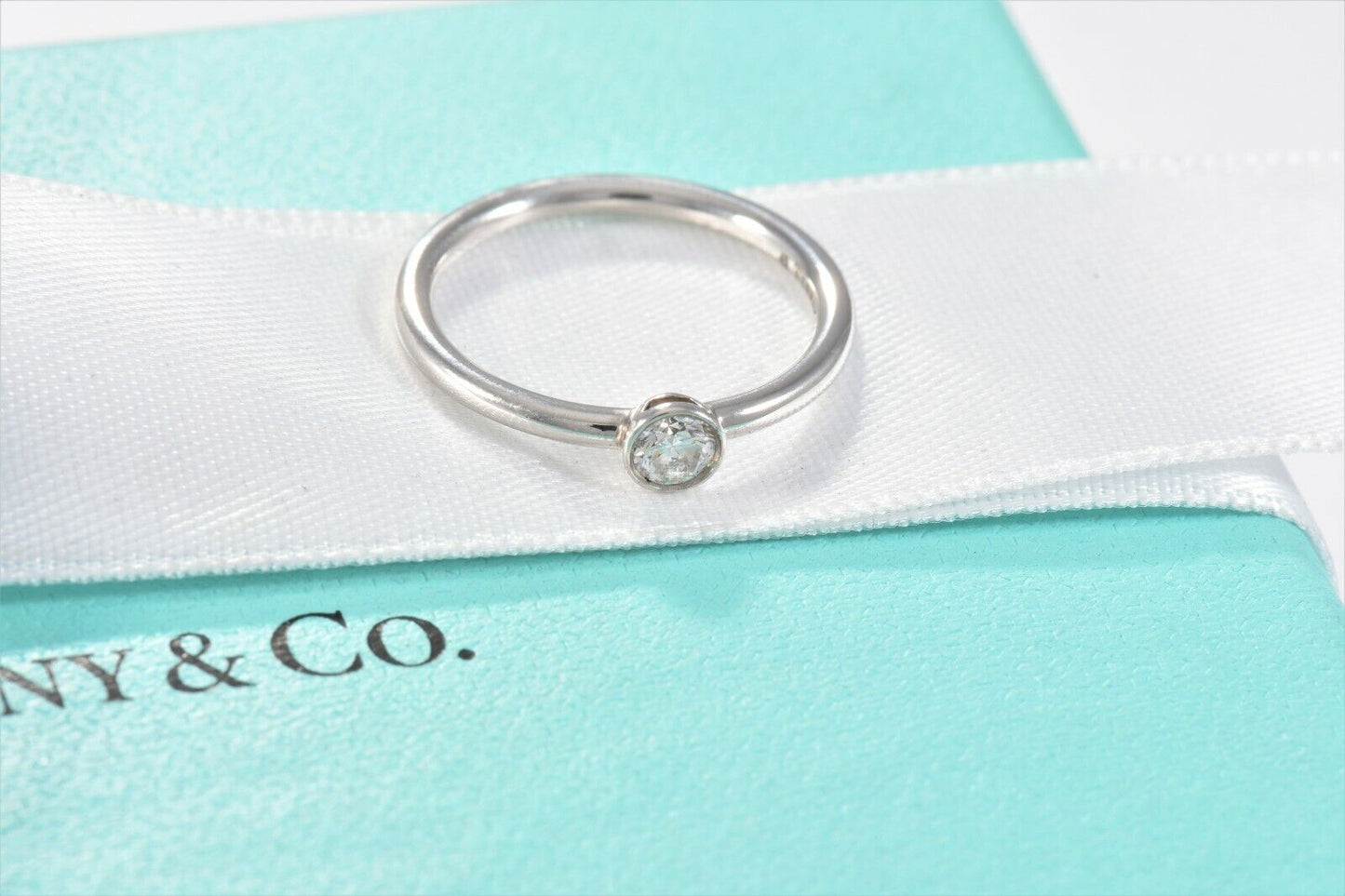 Tiffany & Co Platinum Diamond Bezet Band Ring Size 5 Boxed Solitaire Bezel Set