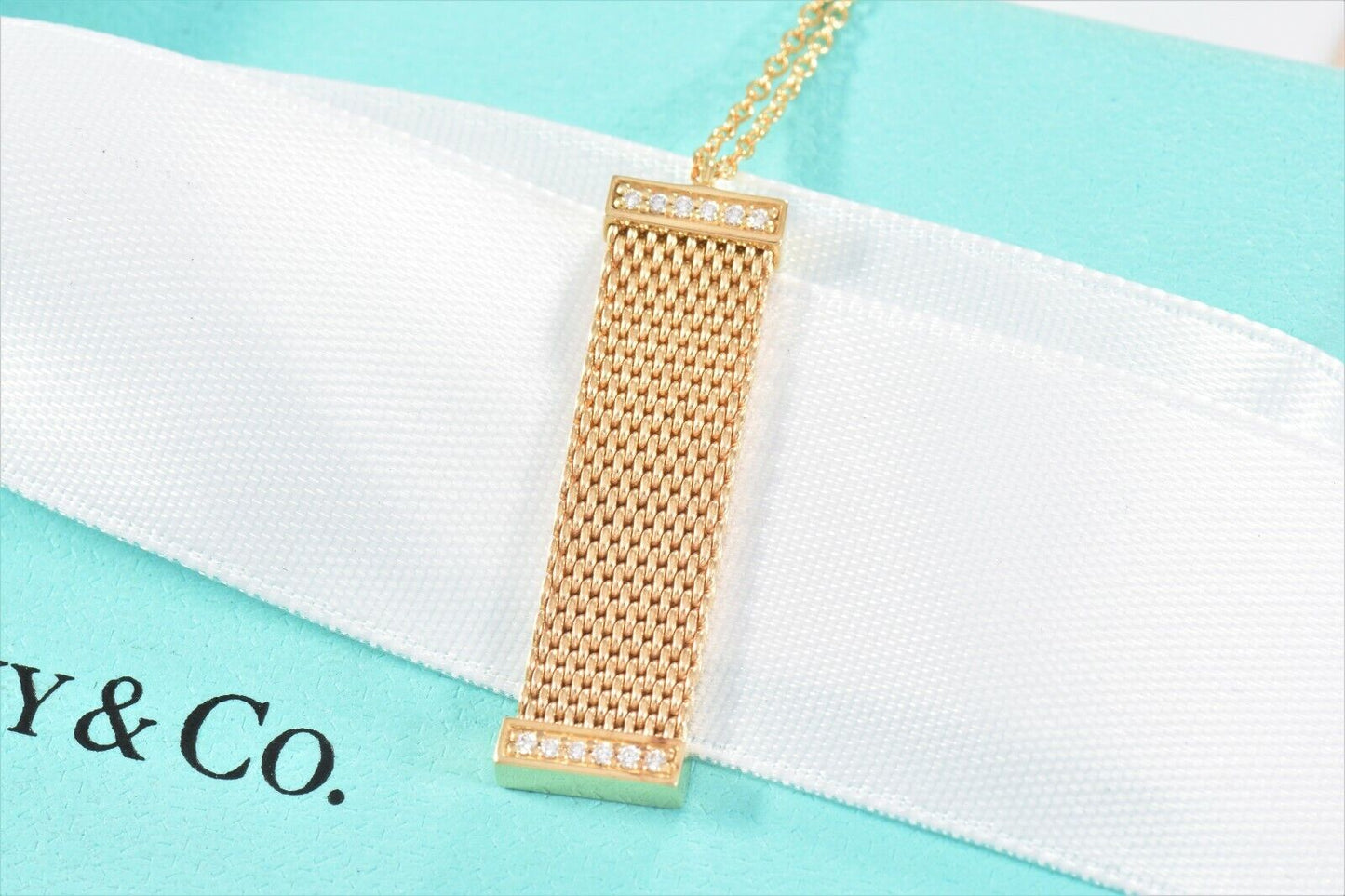 $2,600 Tiffany & Co Diamond 18K Yellow Gold Somerset Mesh Pendant Necklace Boxed