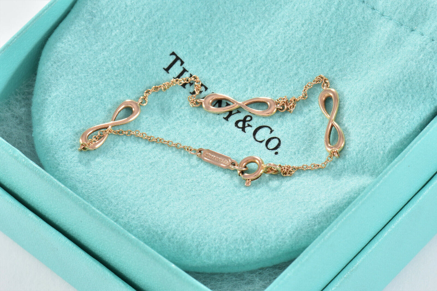 Tiffany & Co 18K Rose Gold Infinity Endless Chain Charm 6.5” Bracelet Rare & Box