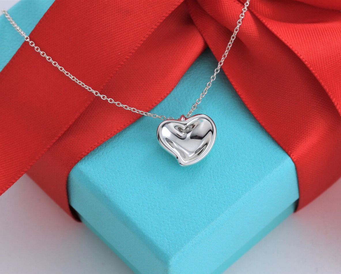 Tiffany & Co Sterling Silver Elsa Peretti Carved Heart Pendant Necklace in Box