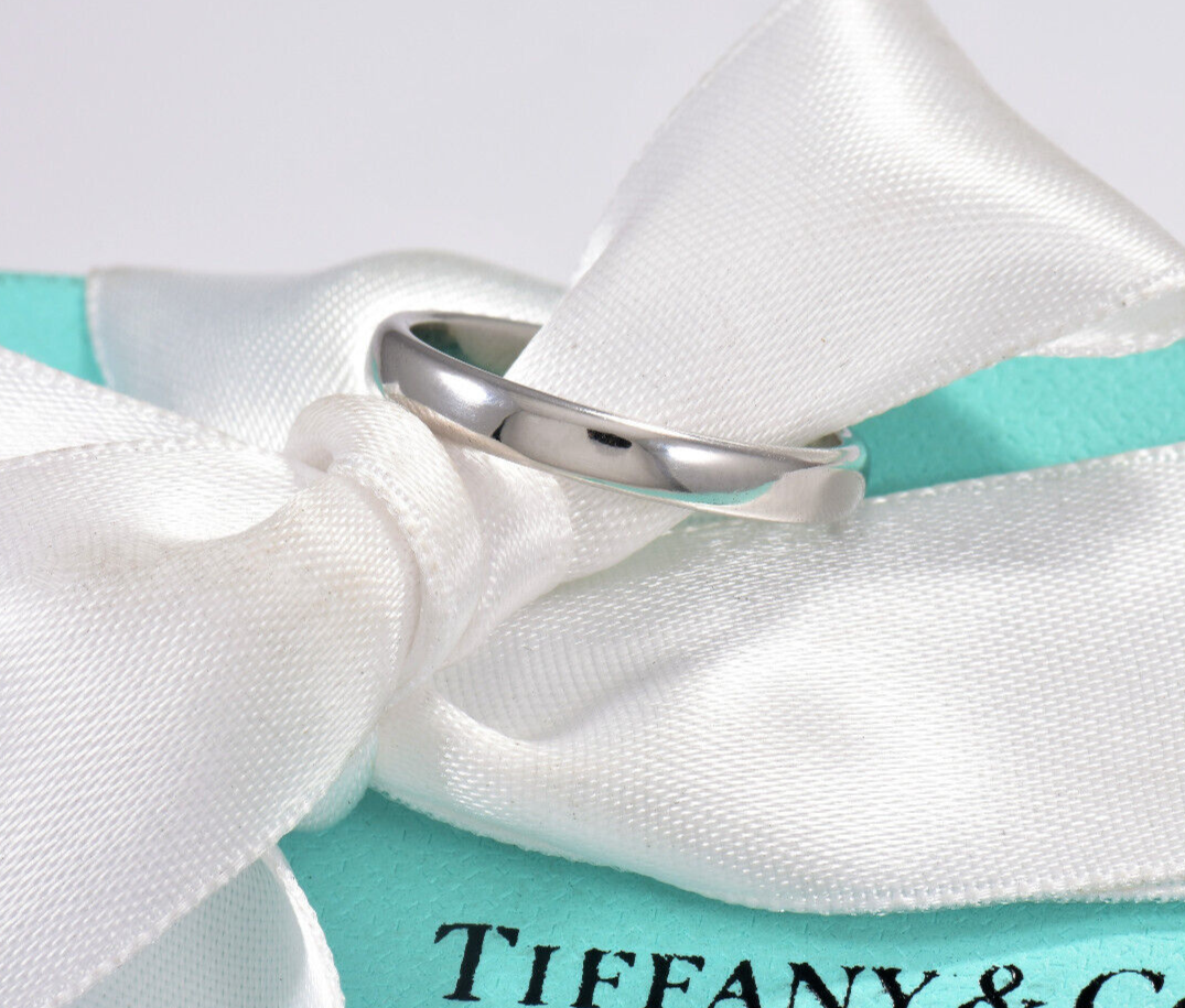 Tiffany & Co Forever Platinum 3mm Classic Wedding Band Ring Size 7.5 in Pouch