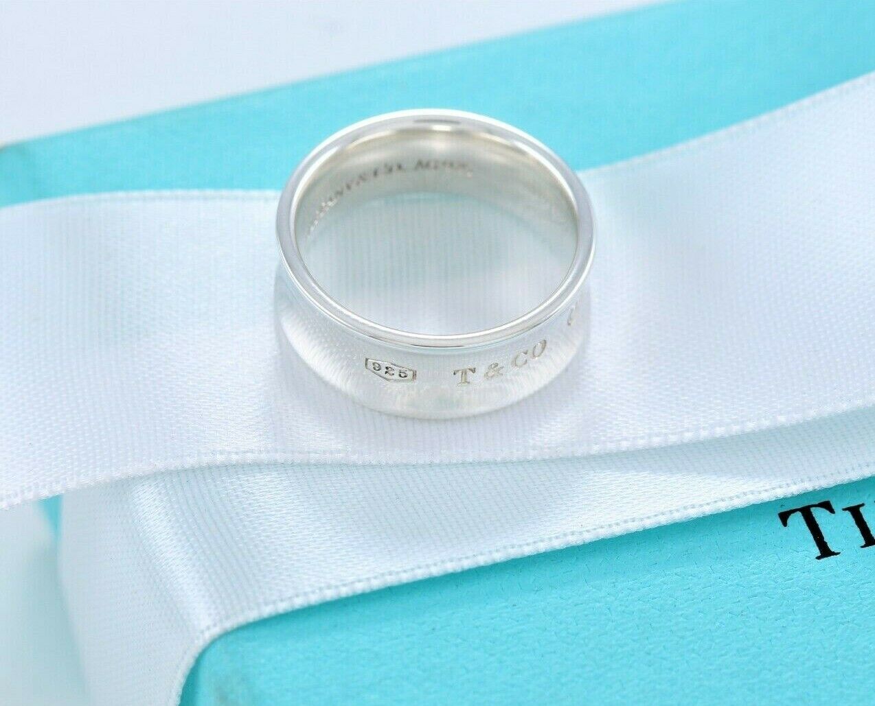 Tiffany & Co Sterling Silver 1837 Medium Ring Size 7 Band in Pouch New Version