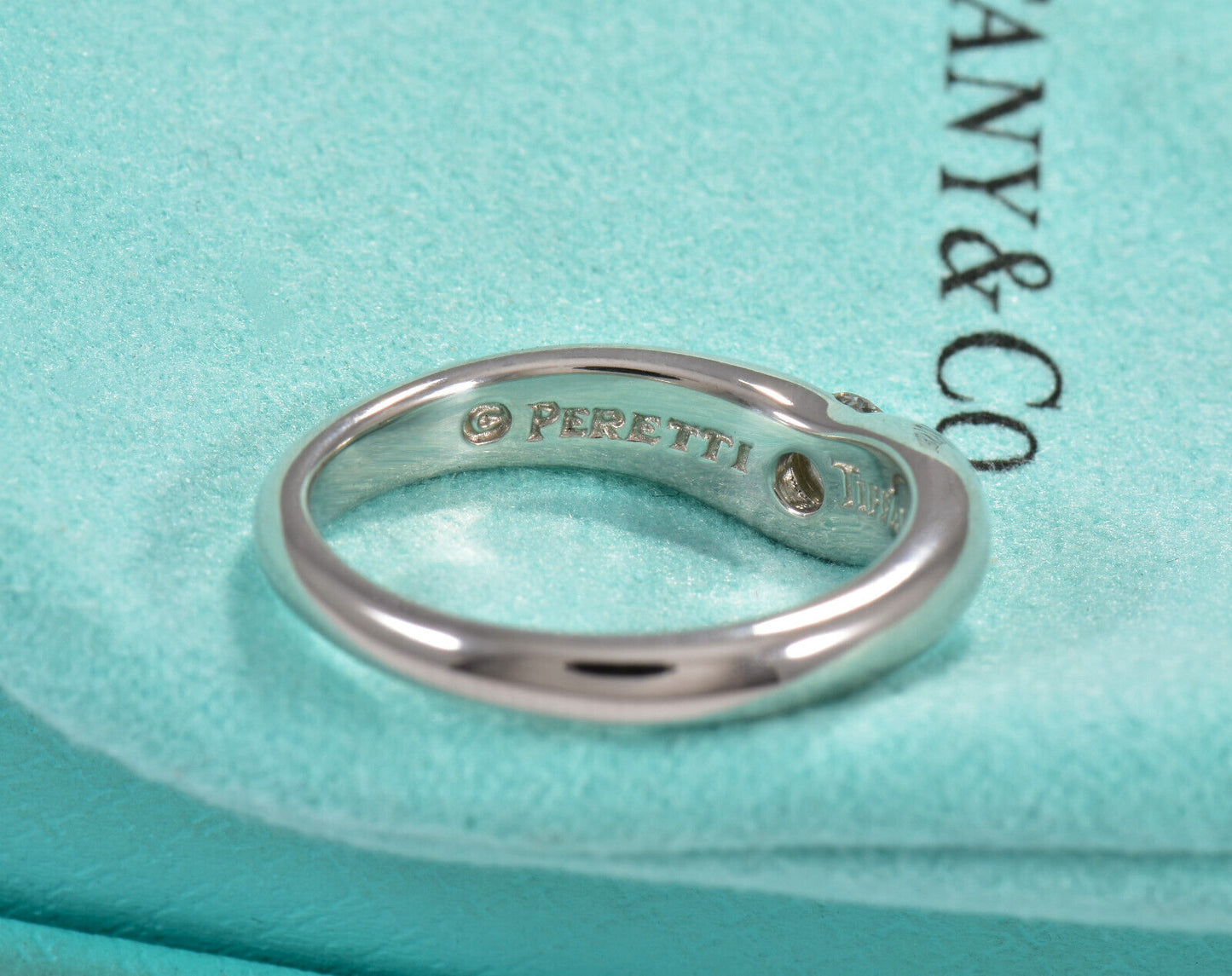 Size 6 Tiffany & Co Platinum 0.18ct Diamond Elsa Peretti Wide Curved Band Ring