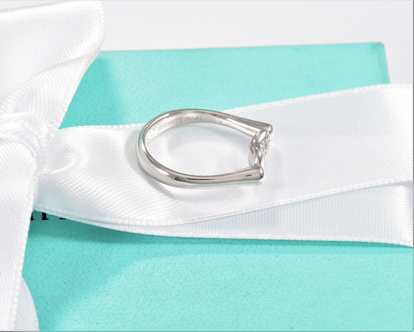 Tiffany & Co Diamond Platinum Elsa Peretti Bean Ring Size 5.5 in Box Pouch Rare