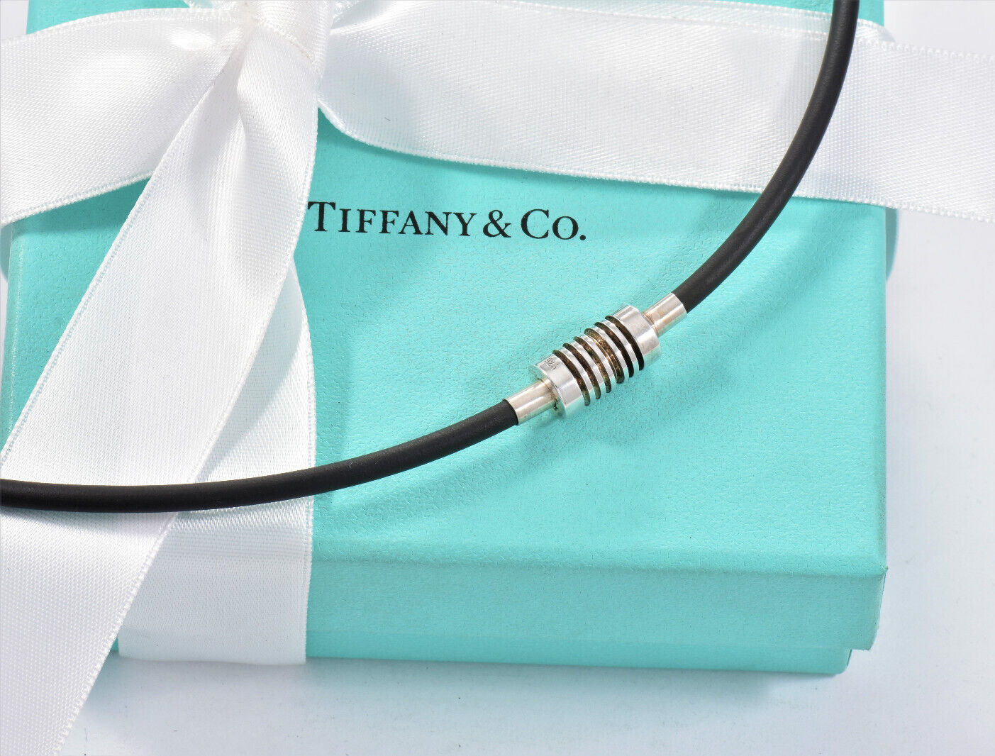 Tiffany & Co Silver Paloma Picasso Groove Rubber Surfer Choker Necklace in Pouch