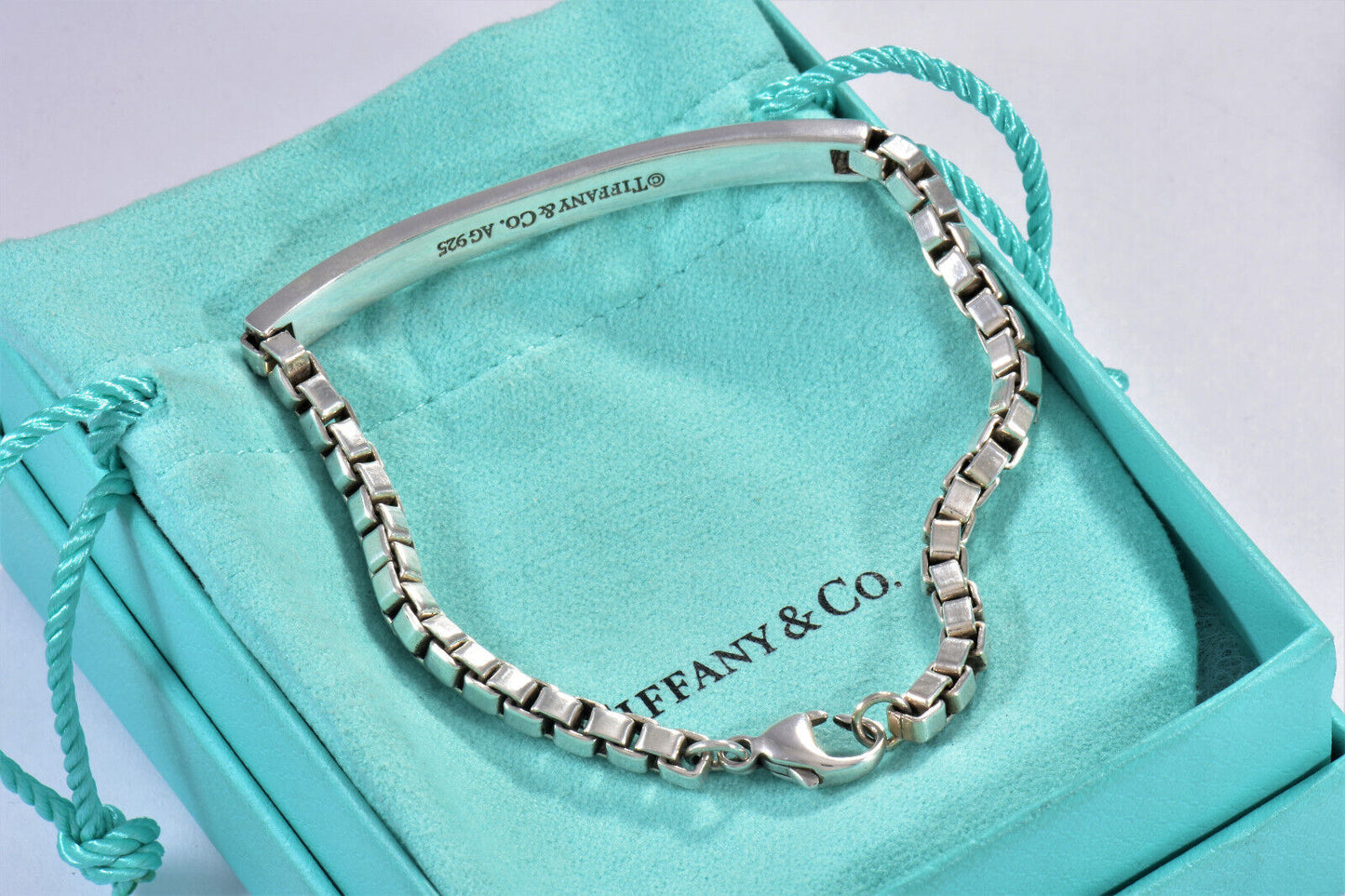 Tiffany & Co Sterling Silver Venetian Box Link ID Bar Bracelet 7.95" Mens Pouch