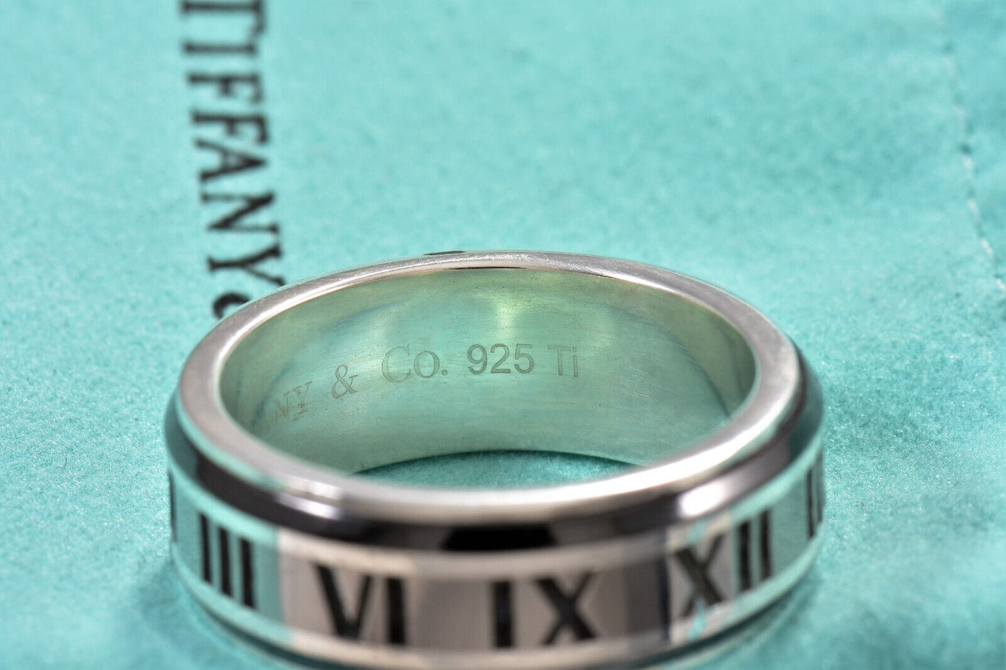 Tiffany & Co Sterling Silver Wide Atlas Roman Numeral Band Size 9.5 Ring & Pouch