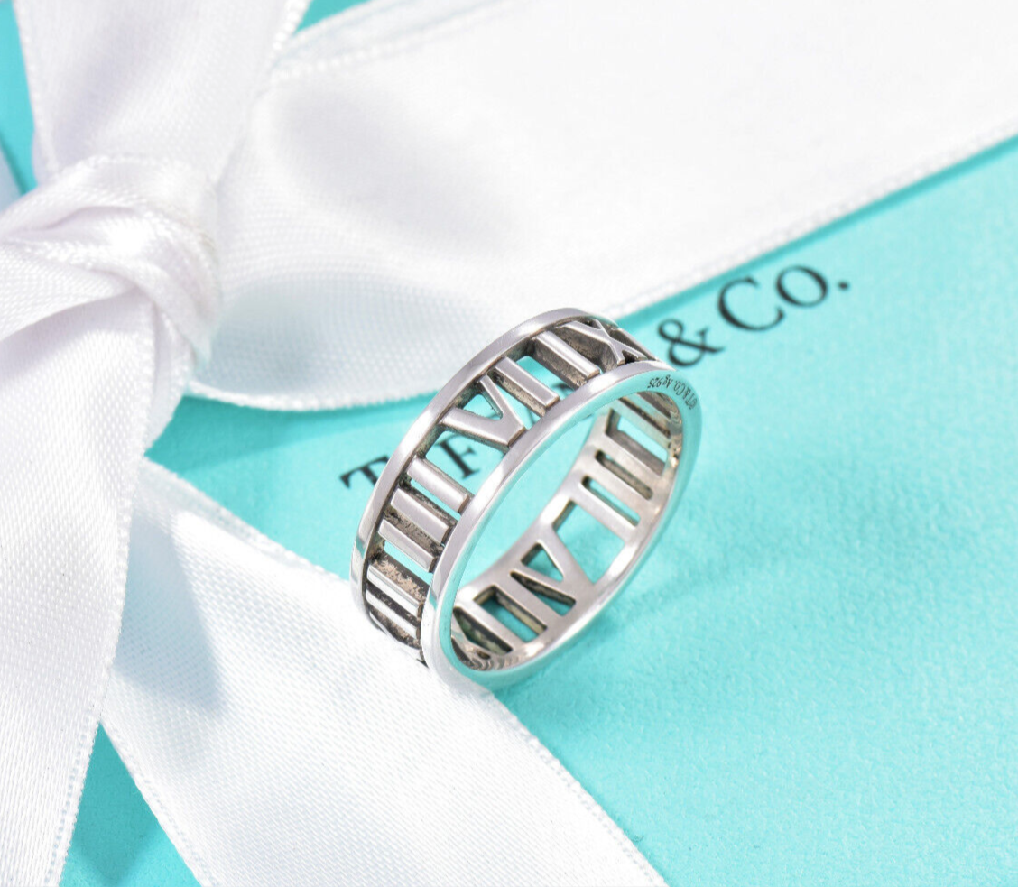 Tiffany & Co Silver Atlas Numeral Wide Open Stencil Band Ring Size 5.5 in Pouch