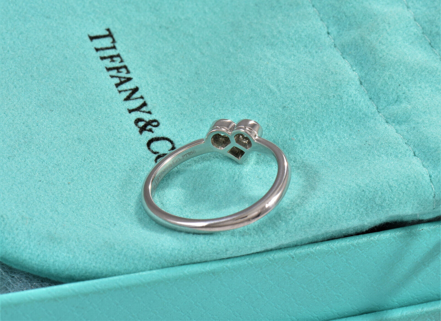 Tiffany & Co Platinum 3 Diamond .17ct Heart Ring Size 6 in Box Pouch Rare Lovely