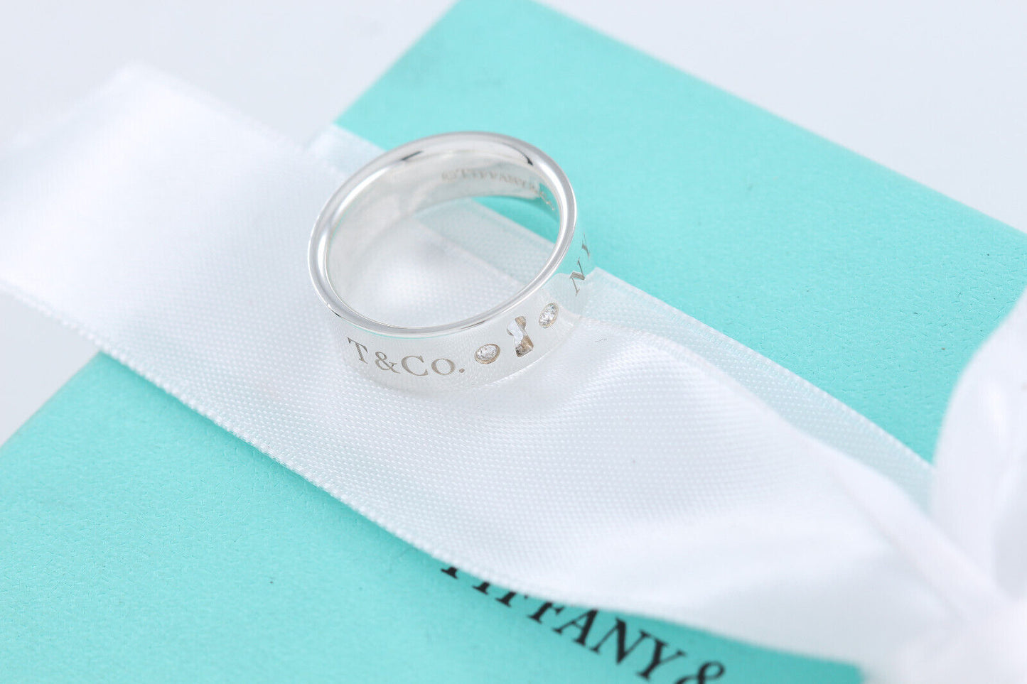 Tiffany & Co Sterling Silver Two Diamond Keyhole Lock Ring Size 5.5 Pouch Lovely