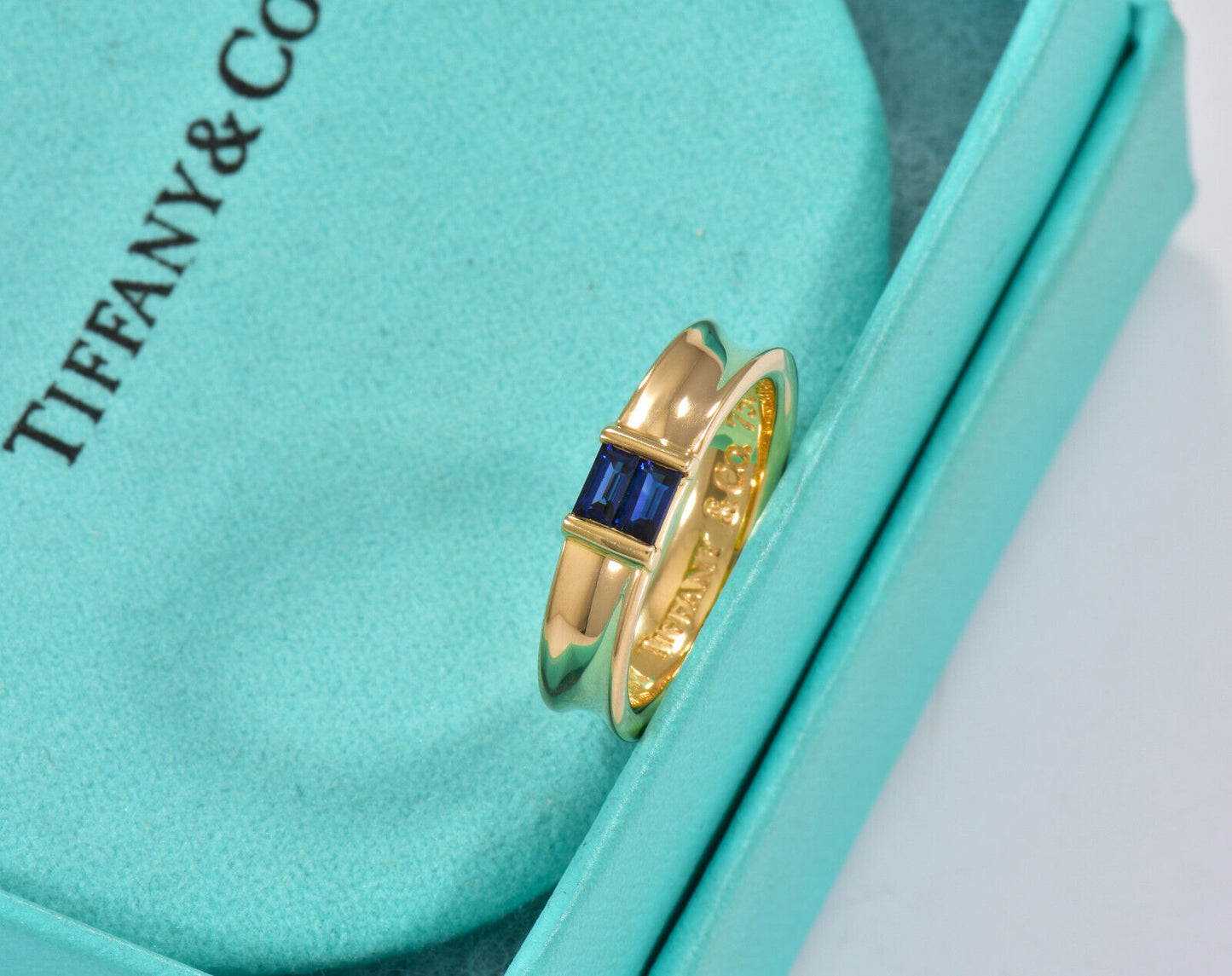 Tiffany & Co 18k Yellow Gold Blue Sapphire Baguette Wide Stack Ring & Pouch Rare