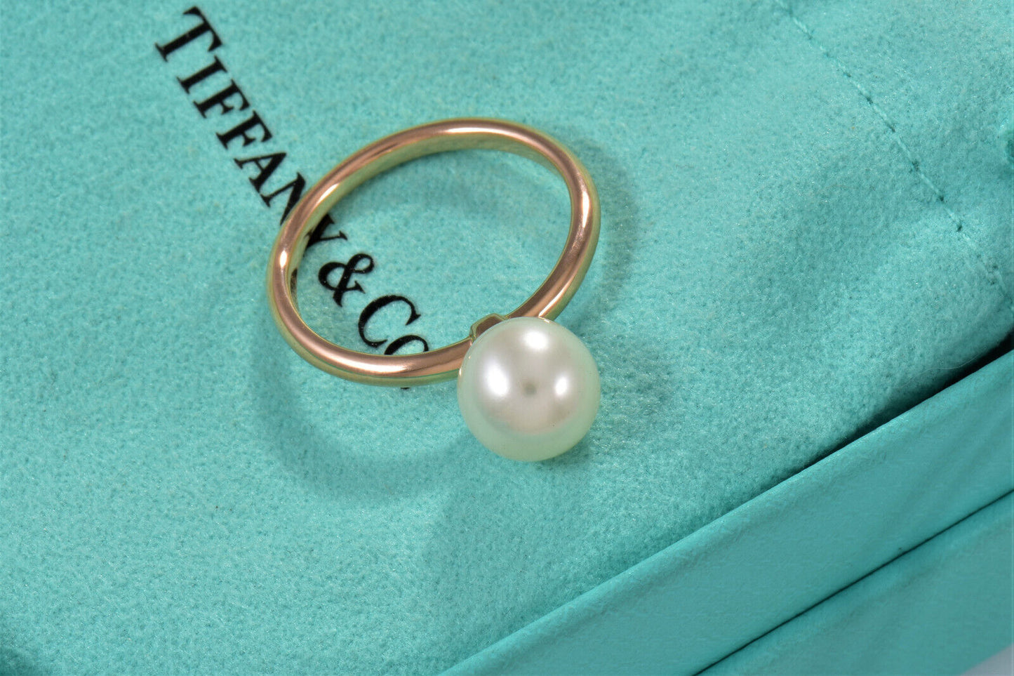 Tiffany & Co 18K Rose Gold Hardwear Pearl 9mm Ball Bead Ring Size 7 Rare Band