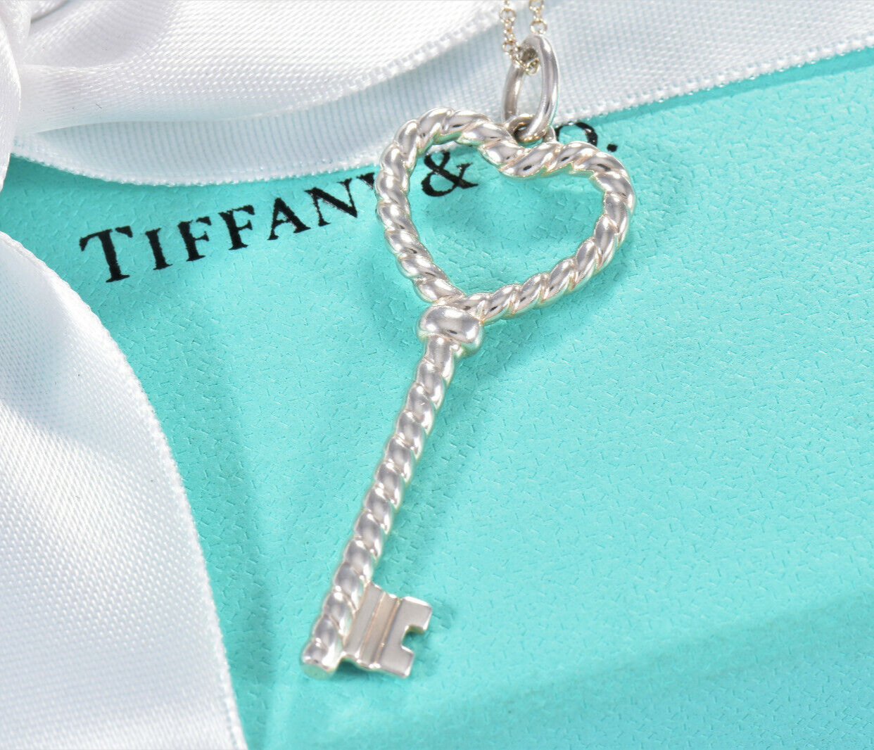 Tiffany & Co Silver Large 2" Heart Rope Twist Key Charm Pendant 16" Necklace Box