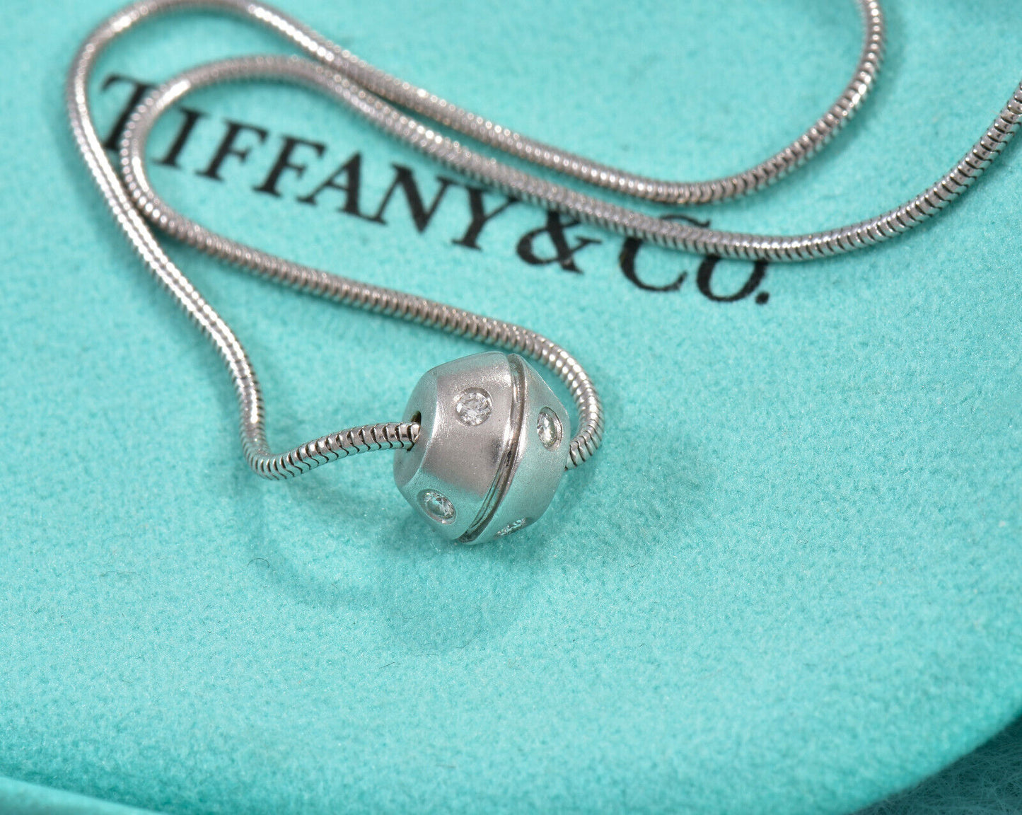 Tiffany & Co Diamond 18K White Gold Streamerica Modern Pendant 14" Necklace