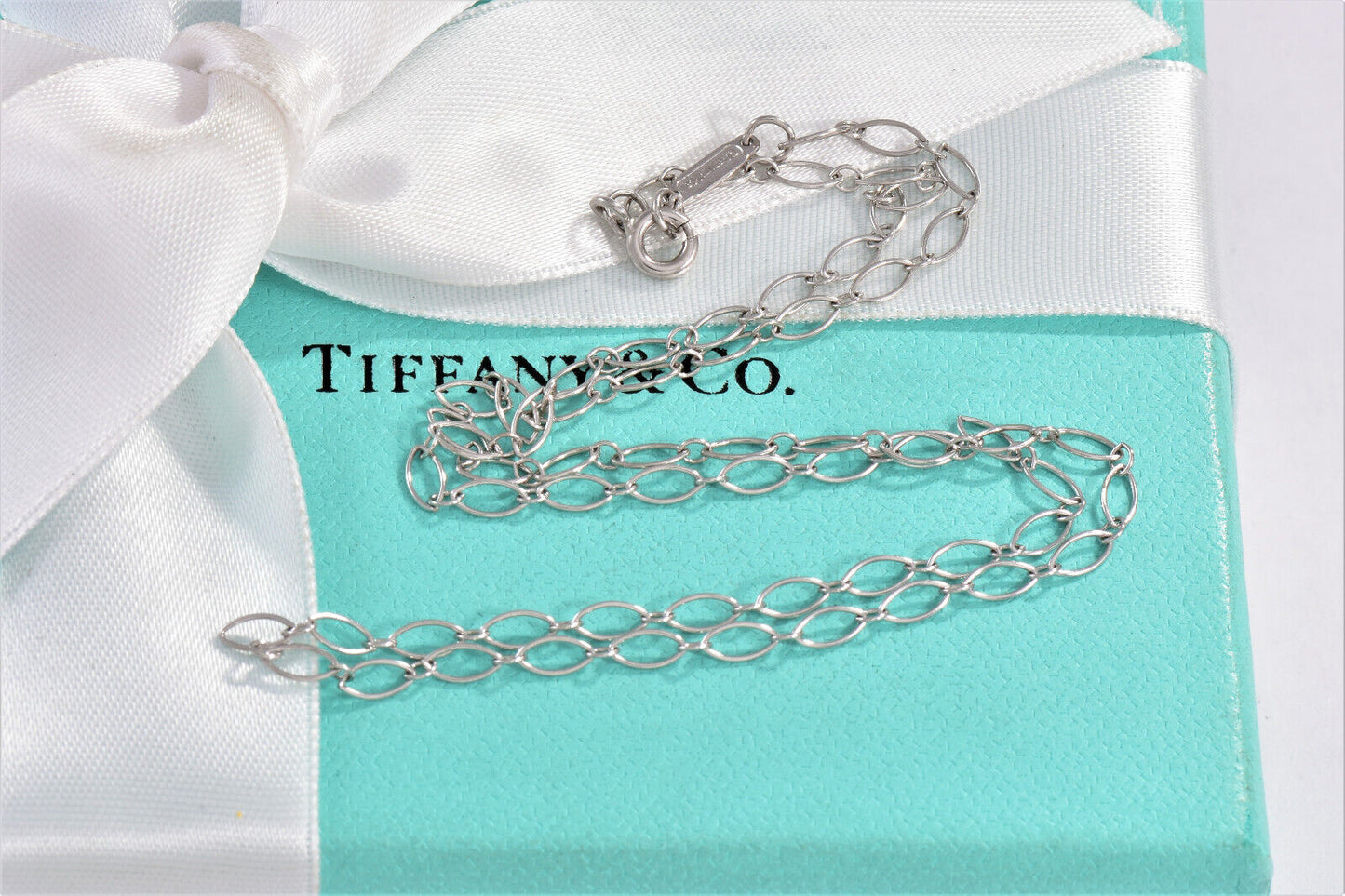 Tiffany & Co 18K White Gold Oval Link Chain 16.25" Necklace For Pendant in Pouch